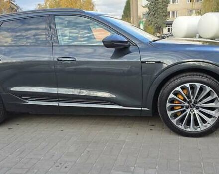 Сірий Ауді E-Tron, об'ємом двигуна 0 л та пробігом 110 тис. км за 29999 $, фото 10 на Automoto.ua