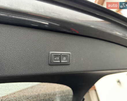 Сірий Ауді E-Tron, об'ємом двигуна 0 л та пробігом 106 тис. км за 39900 $, фото 57 на Automoto.ua