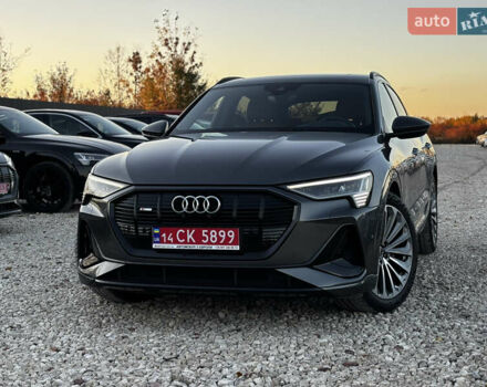 Серый Ауди E-Tron, объемом двигателя 0 л и пробегом 70 тыс. км за 42850 $, фото 10 на Automoto.ua