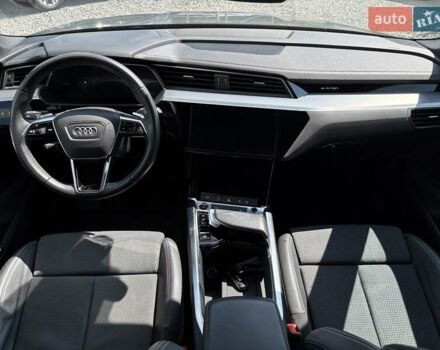 Серый Ауди E-Tron, объемом двигателя 0 л и пробегом 115 тыс. км за 37600 $, фото 25 на Automoto.ua