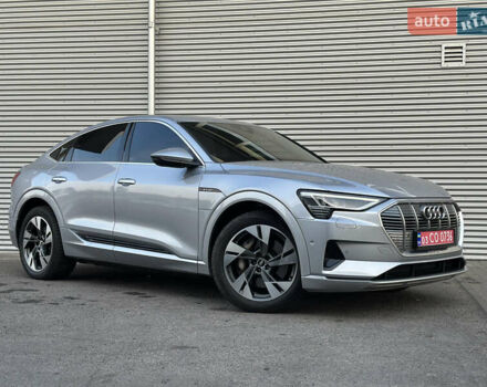 Сірий Ауді E-Tron, об'ємом двигуна 0 л та пробігом 45 тис. км за 33999 $, фото 12 на Automoto.ua