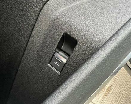 Серый Ауди E-Tron, объемом двигателя 0 л и пробегом 125 тыс. км за 34999 $, фото 100 на Automoto.ua