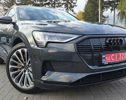Сірий Ауді E-Tron, об'ємом двигуна 0 л та пробігом 110 тис. км за 29999 $, фото 35 на Automoto.ua