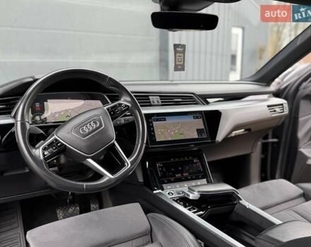 Серый Ауди E-Tron, объемом двигателя 0 л и пробегом 149 тыс. км за 29300 $, фото 49 на Automoto.ua