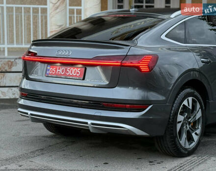 Серый Ауди E-Tron, объемом двигателя 0 л и пробегом 28 тыс. км за 34900 $, фото 18 на Automoto.ua