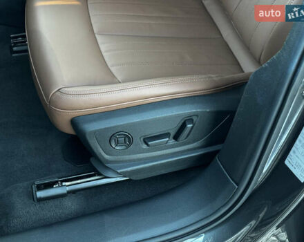 Серый Ауди E-Tron, объемом двигателя 0 л и пробегом 70 тыс. км за 42850 $, фото 30 на Automoto.ua