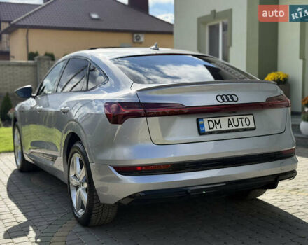 Серый Ауди E-Tron, объемом двигателя 0 л и пробегом 130 тыс. км за 37000 $, фото 32 на Automoto.ua