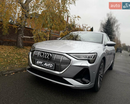 Сірий Ауді E-Tron, об'ємом двигуна 0 л та пробігом 39 тис. км за 39800 $, фото 9 на Automoto.ua