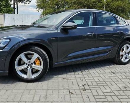Сірий Ауді E-Tron, об'ємом двигуна 0 л та пробігом 99 тис. км за 27280 $, фото 14 на Automoto.ua