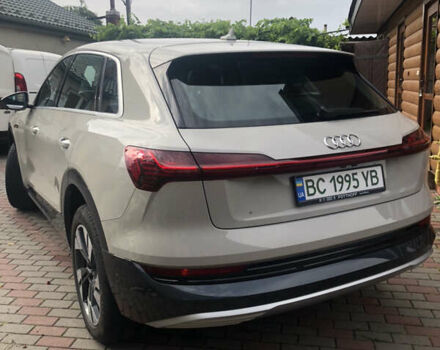 Сірий Ауді E-Tron, об'ємом двигуна 0 л та пробігом 46 тис. км за 36900 $, фото 5 на Automoto.ua