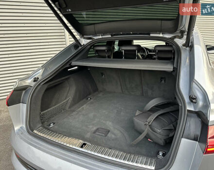 Сірий Ауді E-Tron, об'ємом двигуна 0 л та пробігом 45 тис. км за 33999 $, фото 41 на Automoto.ua