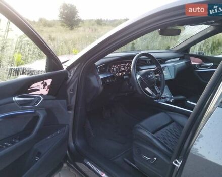 Серый Ауди E-Tron, объемом двигателя 0 л и пробегом 92 тыс. км за 40700 $, фото 13 на Automoto.ua
