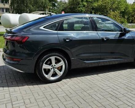 Сірий Ауді E-Tron, об'ємом двигуна 0 л та пробігом 99 тис. км за 27280 $, фото 44 на Automoto.ua