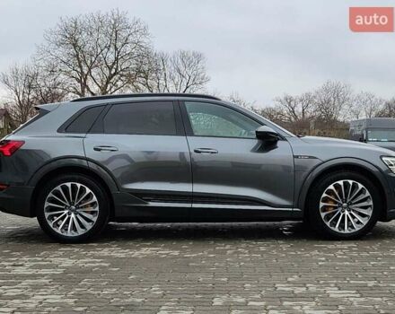 Сірий Ауді E-Tron, об'ємом двигуна 0 л та пробігом 117 тис. км за 27200 $, фото 8 на Automoto.ua