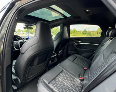 Серый Ауди E-Tron, объемом двигателя 0 л и пробегом 110 тыс. км за 42000 $, фото 6 на Automoto.ua