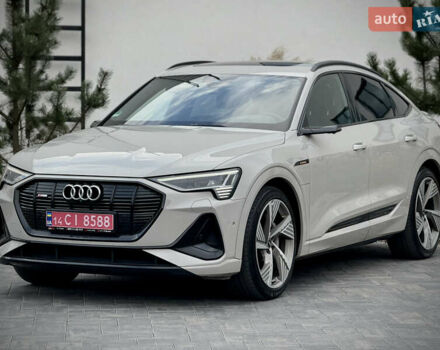 Серый Ауди E-Tron, объемом двигателя 0 л и пробегом 36 тыс. км за 45445 $, фото 5 на Automoto.ua