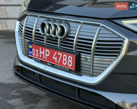 Серый Ауди E-Tron, объемом двигателя 0 л и пробегом 125 тыс. км за 26900 $, фото 6 на Automoto.ua