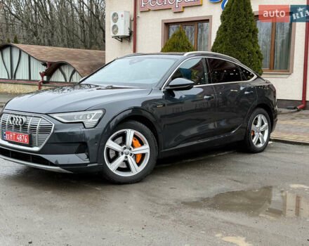 Серый Ауди E-Tron, объемом двигателя 0 л и пробегом 126 тыс. км за 29999 $, фото 7 на Automoto.ua