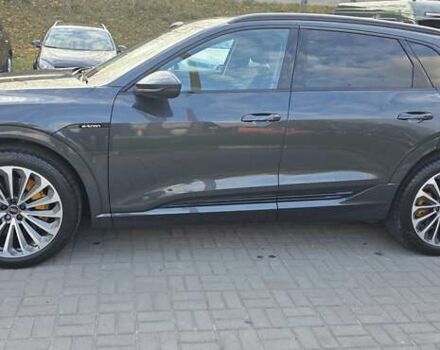 Сірий Ауді E-Tron, об'ємом двигуна 0 л та пробігом 110 тис. км за 29999 $, фото 23 на Automoto.ua