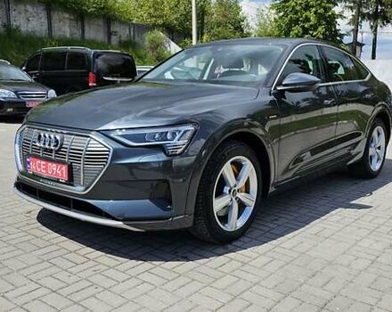 Сірий Ауді E-Tron, об'ємом двигуна 0 л та пробігом 99 тис. км за 27280 $, фото 63 на Automoto.ua