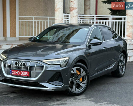 Серый Ауди E-Tron, объемом двигателя 0 л и пробегом 28 тыс. км за 34900 $, фото 1 на Automoto.ua