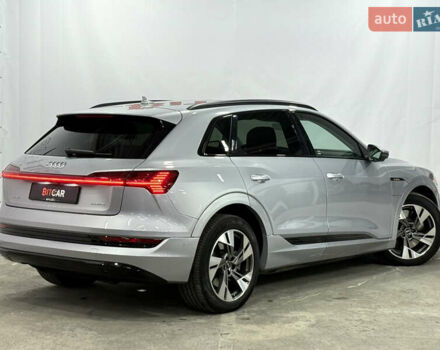 Серый Ауди E-Tron, объемом двигателя 0 л и пробегом 44 тыс. км за 33000 $, фото 8 на Automoto.ua