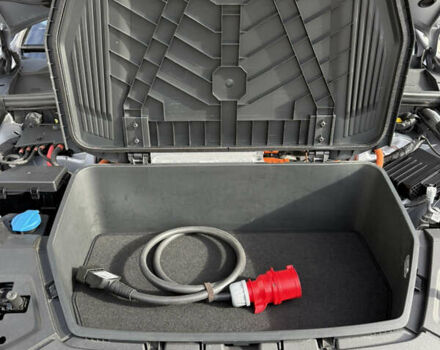 Серый Ауди E-Tron, объемом двигателя 0 л и пробегом 32 тыс. км за 41990 $, фото 25 на Automoto.ua