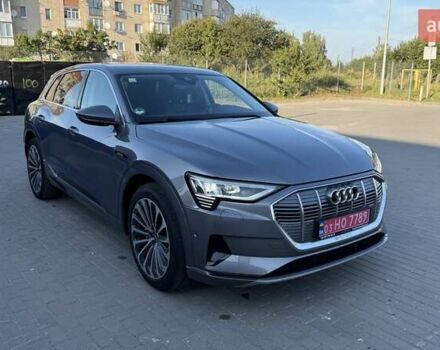 Серый Ауди E-Tron, объемом двигателя 0 л и пробегом 98 тыс. км за 29999 $, фото 4 на Automoto.ua