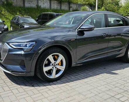 Сірий Ауді E-Tron, об'ємом двигуна 0 л та пробігом 99 тис. км за 27280 $, фото 21 на Automoto.ua