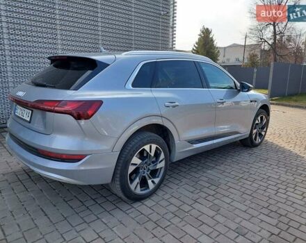 Серый Ауди E-Tron, объемом двигателя 0 л и пробегом 3 тыс. км за 47000 $, фото 6 на Automoto.ua
