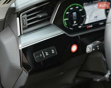 Сірий Ауді E-Tron, об'ємом двигуна 0 л та пробігом 73 тис. км за 38950 $, фото 68 на Automoto.ua