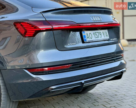 Сірий Ауді E-Tron, об'ємом двигуна 0 л та пробігом 47 тис. км за 45000 $, фото 16 на Automoto.ua