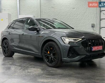 Сірий Ауді E-Tron, об'ємом двигуна 0 л та пробігом 86 тис. км за 37423 $, фото 1 на Automoto.ua