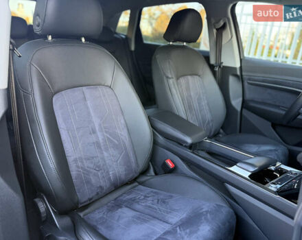 Серый Ауди E-Tron, объемом двигателя 0 л и пробегом 125 тыс. км за 26900 $, фото 36 на Automoto.ua