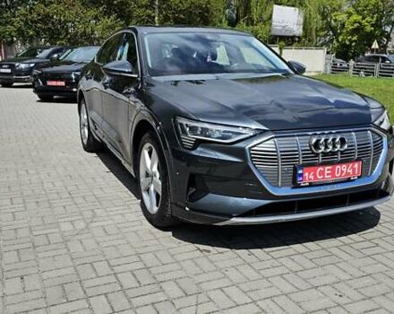 Сірий Ауді E-Tron, об'ємом двигуна 0 л та пробігом 99 тис. км за 27280 $, фото 56 на Automoto.ua
