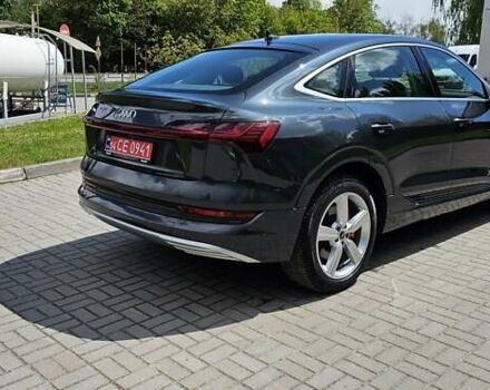 Сірий Ауді E-Tron, об'ємом двигуна 0 л та пробігом 99 тис. км за 27280 $, фото 41 на Automoto.ua