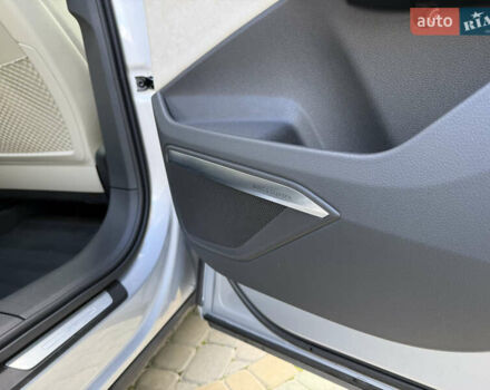 Серый Ауди E-Tron, объемом двигателя 0 л и пробегом 130 тыс. км за 37000 $, фото 101 на Automoto.ua