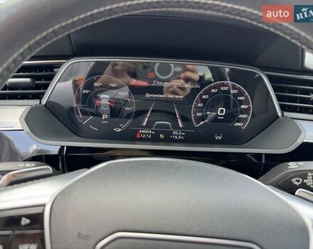 Сірий Ауді E-Tron, об'ємом двигуна 0 л та пробігом 45 тис. км за 48137 $, фото 14 на Automoto.ua