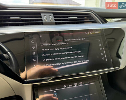 Серый Ауди E-Tron, объемом двигателя 0 л и пробегом 130 тыс. км за 37000 $, фото 82 на Automoto.ua