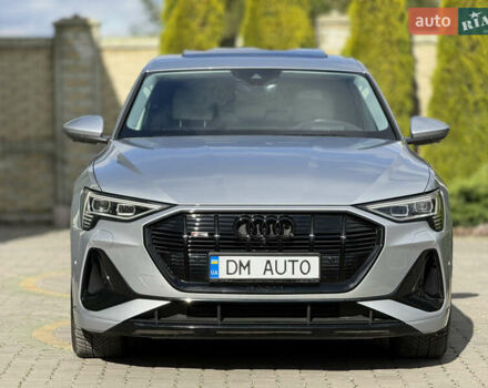 Серый Ауди E-Tron, объемом двигателя 0 л и пробегом 130 тыс. км за 37000 $, фото 20 на Automoto.ua