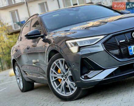 Сірий Ауді E-Tron, об'ємом двигуна 0 л та пробігом 47 тис. км за 45000 $, фото 10 на Automoto.ua