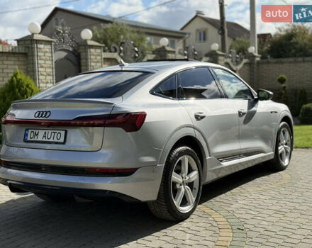 Серый Ауди E-Tron, объемом двигателя 0 л и пробегом 130 тыс. км за 37000 $, фото 29 на Automoto.ua