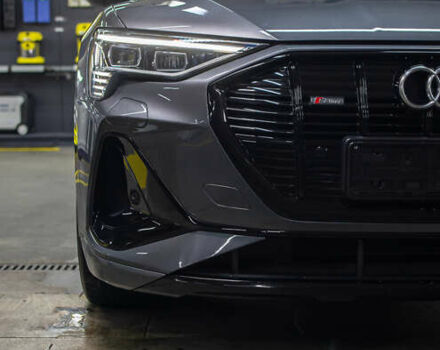 Сірий Ауді E-Tron, об'ємом двигуна 0 л та пробігом 73 тис. км за 38950 $, фото 19 на Automoto.ua