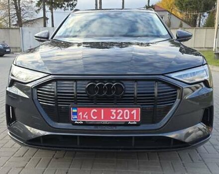 Сірий Ауді E-Tron, об'ємом двигуна 0 л та пробігом 110 тис. км за 29999 $, фото 4 на Automoto.ua