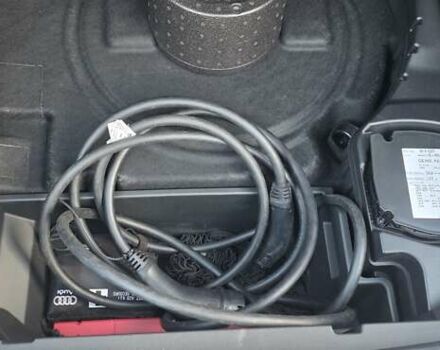 Сірий Ауді E-Tron, об'ємом двигуна 0 л та пробігом 110 тис. км за 29999 $, фото 70 на Automoto.ua