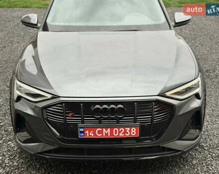 Сірий Ауді E-Tron, об'ємом двигуна 0 л та пробігом 106 тис. км за 39900 $, фото 24 на Automoto.ua
