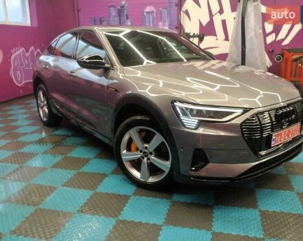 Серый Ауди E-Tron, объемом двигателя 0 л и пробегом 60 тыс. км за 29990 $, фото 8 на Automoto.ua