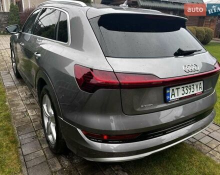 Серый Ауди E-Tron, объемом двигателя 0 л и пробегом 165 тыс. км за 33000 $, фото 5 на Automoto.ua