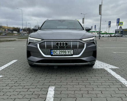 Сірий Ауді E-Tron, об'ємом двигуна 0 л та пробігом 45 тис. км за 38900 $, фото 2 на Automoto.ua