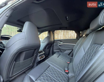 Серый Ауди E-Tron, объемом двигателя 0 л и пробегом 14 тыс. км за 53999 $, фото 88 на Automoto.ua